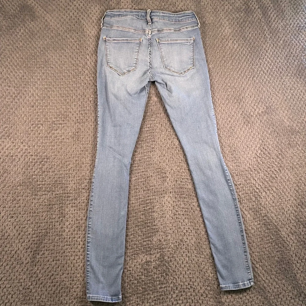 Hollister‎ Mid-Rise Jean Legging Size 5L Distressed Jegging Stretch Denim Preppy